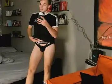 Chaturbate Best live sex cam show of simonwnl