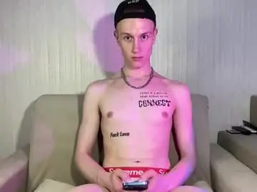 Chaturbate Free Live Porn of travis_gracile