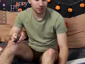 Chaturbate Nude Webcam of harvey_ren