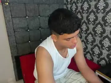 Chaturbate Live Porn of kyliam_big