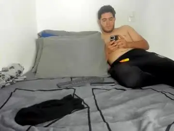 Chaturbate Live Sex Cam of master_ruthless77