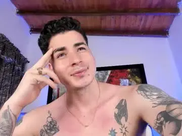 Chaturbate Live Sex Cam of liamwyatt_