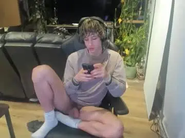 Chaturbate Sex Chat of bashful4200