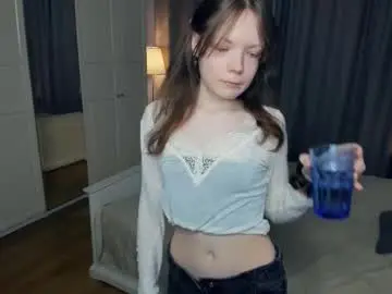 Chaturbate Free Porn Cam of cuty_petite