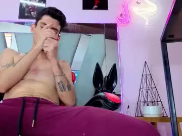 Chaturbate Adult Webcams of i_am_kelvis_