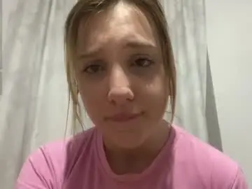 Chaturbate Live Sex Cam of kathrinekiening