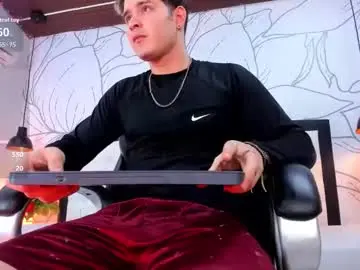 Chaturbate Private Sex Chat of alex_pierce_