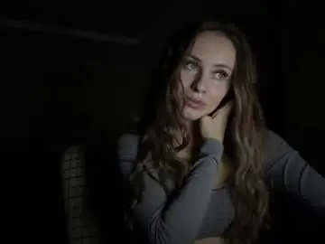 Chaturbate Live Sex Cam of honeyvenom_