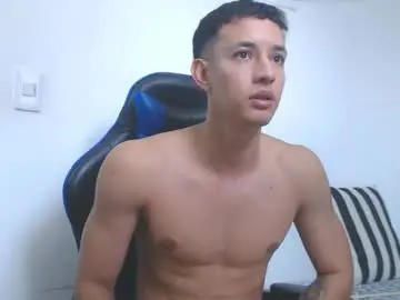 Chaturbate Sex Cam of jake_shadow14