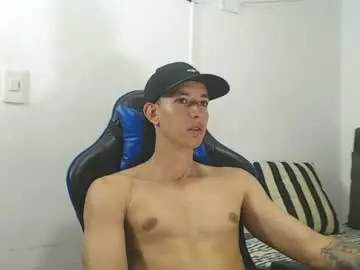 Chaturbate Watch Live Sex Cams of jake_shadow14
