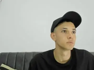Chaturbate Free Porn Cam of jake_shadow14