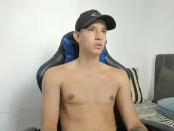 Chaturbate Free Porn Cam of jake_shadow14