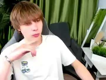 Chaturbate Best live sex cam show of andyjey_