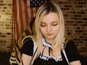 Chaturbate Nude Webcam of angelabunny_