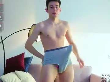 Chaturbate Live Sex Cam of danny__magic