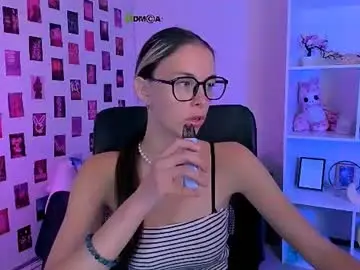 Chaturbate Watch Live Sex Cams of nikol_kitt