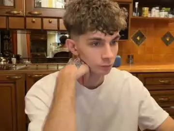 Chaturbate Live Sex Cam of jerry_lucky