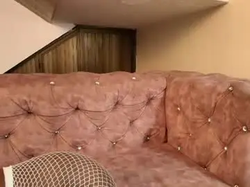 Chaturbate Free Porn Cam of paulinekosh