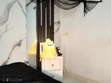 Chaturbate Sex Cam of paulinekosh