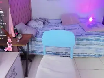 Chaturbate Free Porn Cam of queenlatina10
