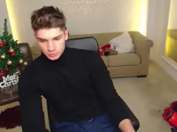 Chaturbate Live Sex Cam of maxkaiden