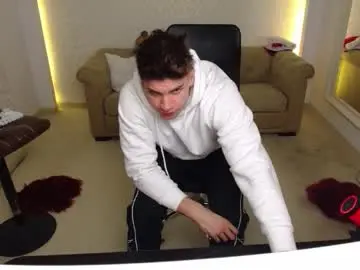 Chaturbate Best live sex cam show of maxkaiden