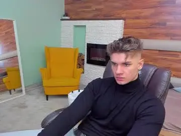 Chaturbate Free Porn Cam of maxkaiden