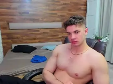 Chaturbate Live Sex Cam of maxkaiden