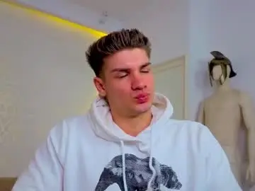 Chaturbate Best live sex cam show of maxkaiden