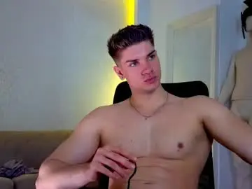 Chaturbate Live Sex Cam of maxkaiden