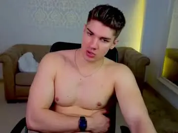Chaturbate Live Sex Cam of maxkaiden