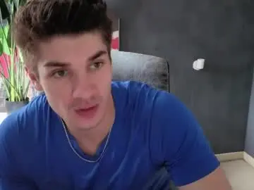 Chaturbate Live Sex Cam of maxkaiden