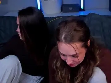 Chaturbate Live Sex Cam of top_twins