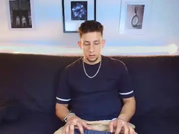 Chaturbate Live Porn of emiliocum_24