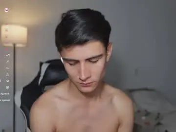 Chaturbate Sex Cam of hey_cesard