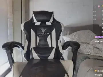 Chaturbate Adult Video Chat of hey_cesard