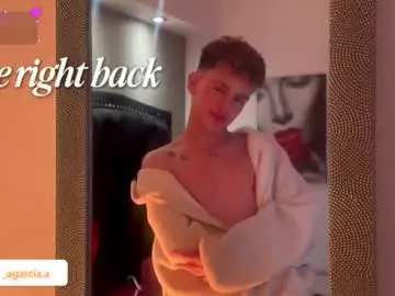 Chaturbate Free Porn Cam of liamwild20