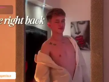 Chaturbate Adult Webcam of liamwild20