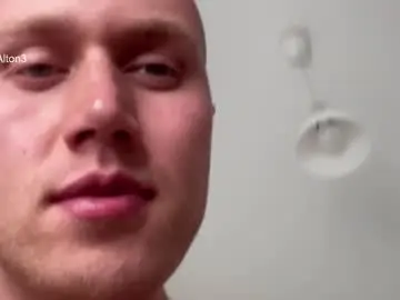 Chaturbate Live Sex Cam of wlademarbergs