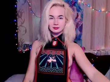 Chaturbate Watch Live Sex Cams of carinfox