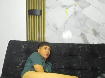 Chaturbate Best live sex cam show of cute_boys18