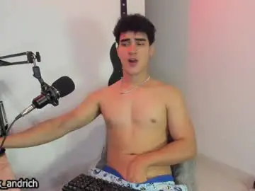 Chaturbate Live Sex Cam of max__andrich