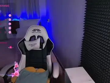 Chaturbate Nude Webcam of karinahili