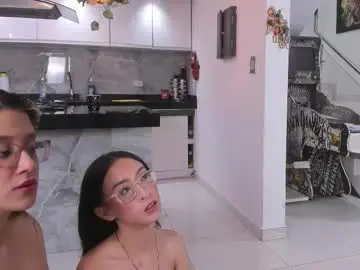 Chaturbate Sex Cam of sexy_hot_friends_