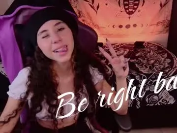 Chaturbate Free Porn Cam of davina_heart