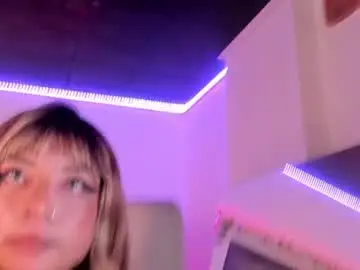 Chaturbate Live Sex Cam of lulu_js_
