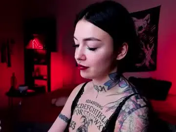 Chaturbate Live Sex Cam of magic_alie