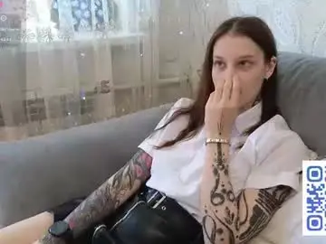Chaturbate Live Porn of skinny_littledevil