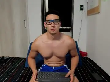 Chaturbate Free Porn Cam of travis_bakerr