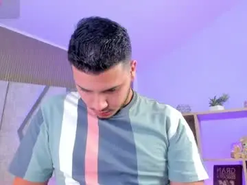 Chaturbate Free Live Porn of axel_grey_